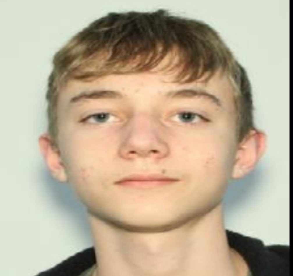 adammocklerr's tweet image. I&apos;m 22-years-old, the same age as Tyler Robinson... and I believe we have a bigger problem here. Young men are being radicalized by the internet at an unprecedented rate, which was only accelerated by COVID&apos;s isolation + foreign actors trying to incentive this type of…