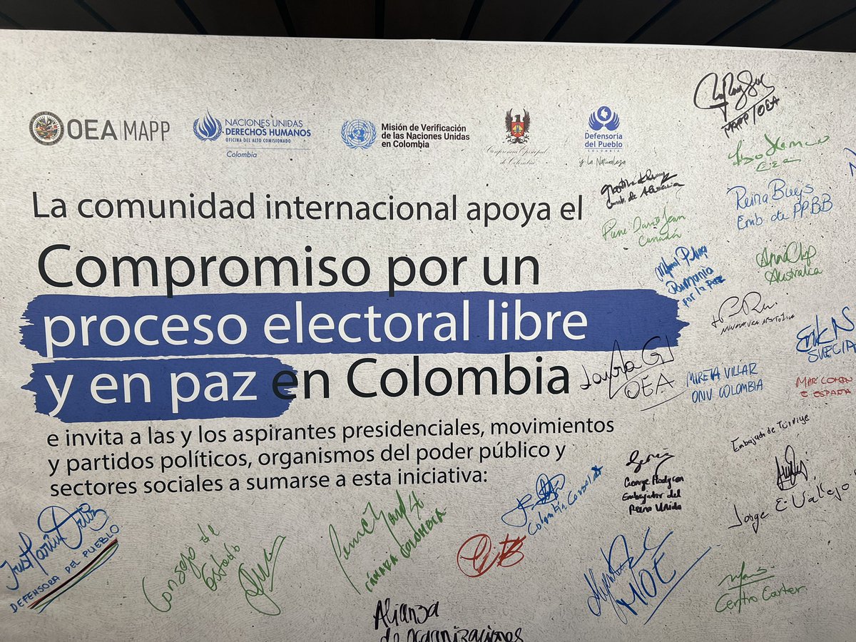 Lauraggils's tweet image. Gracias @DefensoriaCol por esta iniciativa de compromiso electoral e invitar a @OEA_oficial. @MAPPOEA lo firmó; hoy lo hice yo.