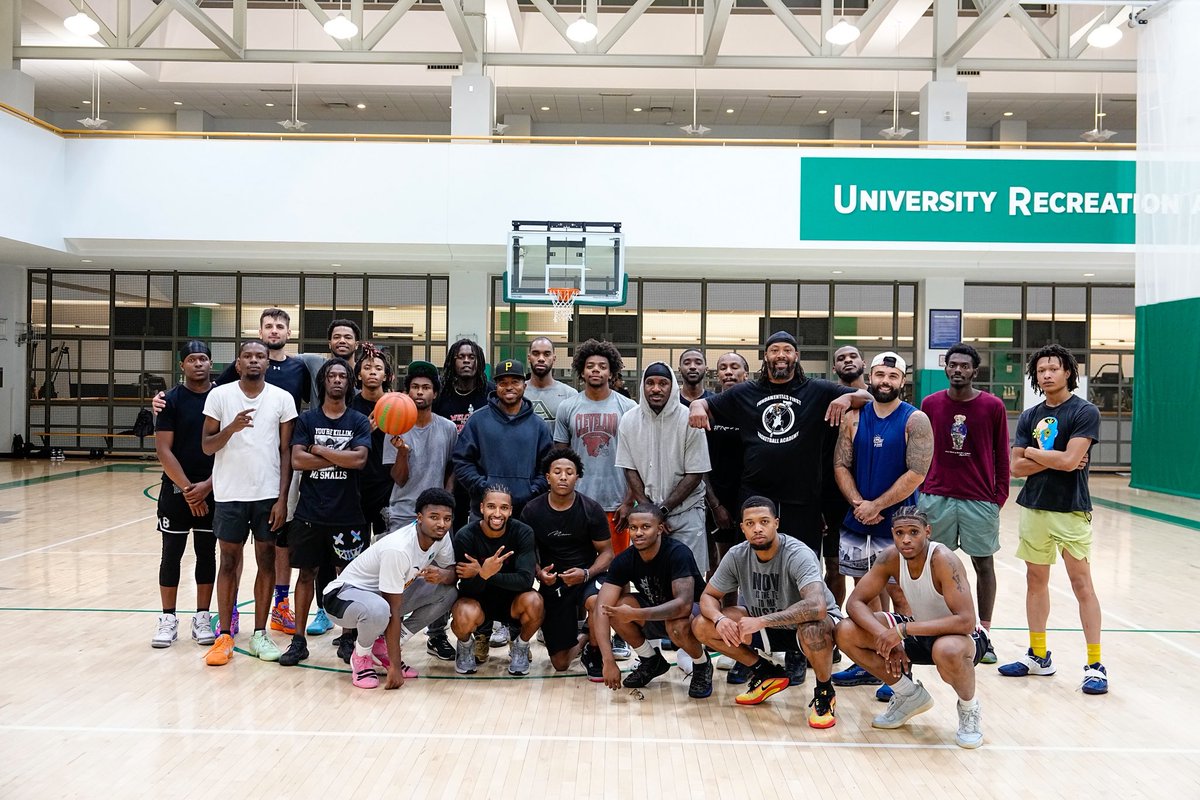 Really hosted an NBA G league tryout yesterday ! Had NBA legend Ty Lawson &amp; NBA trainer lead the workouts! 

🏀Blessed <a href="/ThePLeague1/">The P League</a>