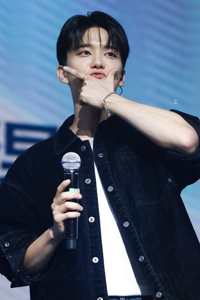 250912 유영 in Hong Kong
너무 귀엽잖아~ ㅋㅋㅋ

<a href="/BAP_Youngjae/">BAP_Youngjae</a>
#유영재 #YOOYOUNGJAE
#비에이피 #BAP