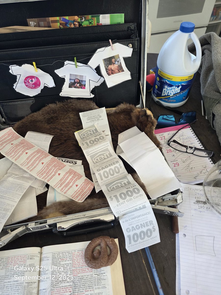 cryptonianite's tweet photo. Working hard for YOUR bags and MY creator rewards
I wanna hit the road so bad
#getergoing
How far can we go.
If we can make it to @SolJakey I'll let him shave me LIVE (if he wants too) https://t.co/qlUUljArDP
