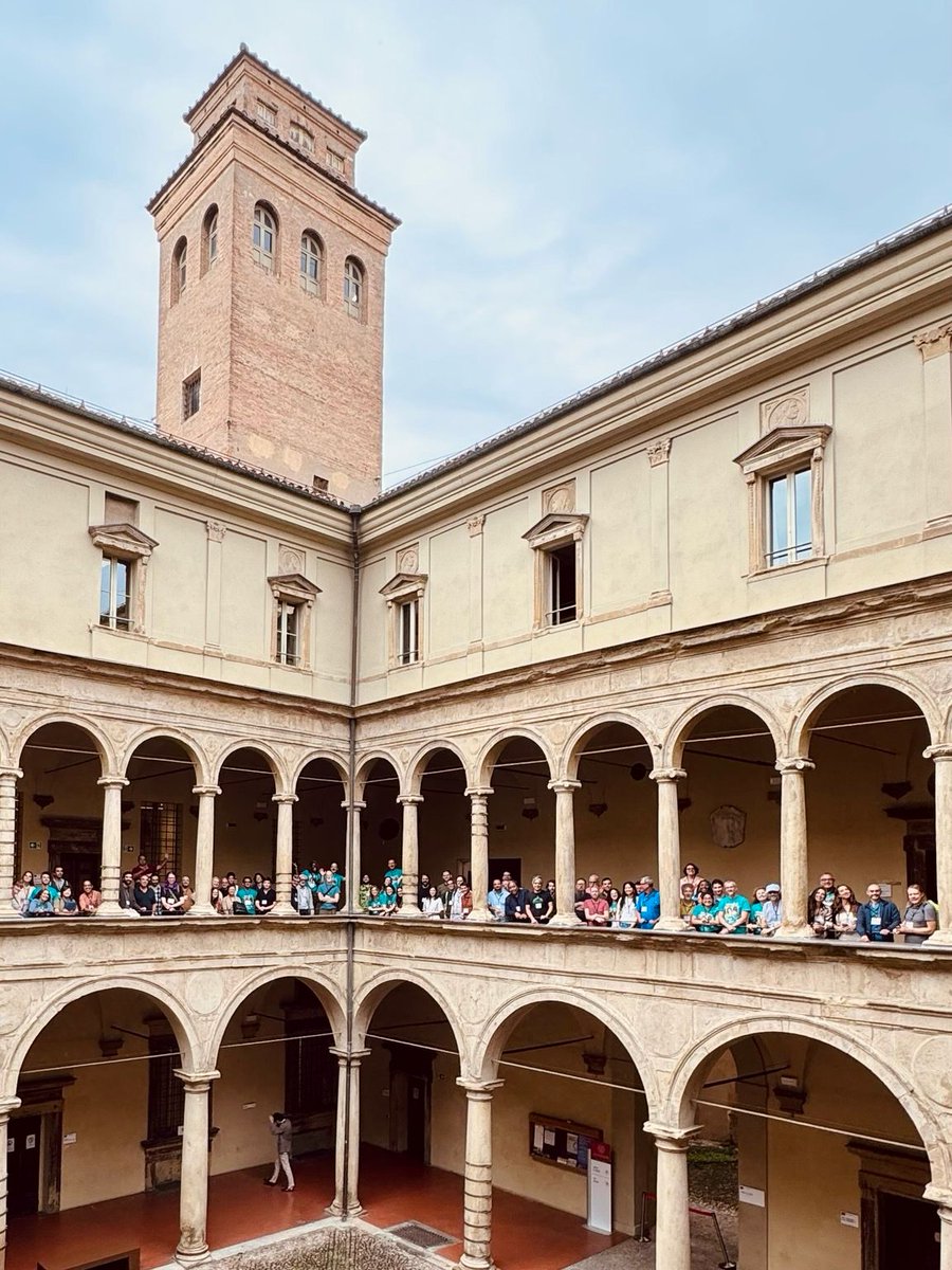 OKFN's tweet image. 🦙 The @CSVConference is getting bigger and better every year. This time there was lots of interest, conversations and exchanges in a magnificent venue in Bologna, Italy. 🧵 

#CSVCONF #CommaLlama
