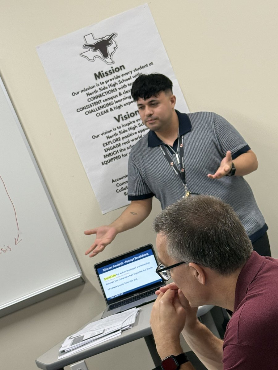 Jasma_Hayes's tweet image. English 1 teachers in PLC rehearsing how to guide students through composing and revising informational texts while focusing on high leverage moments to model strong writing. #ElevateEverything @mannydlc2 @AFBohannon @NorthSideFWISD