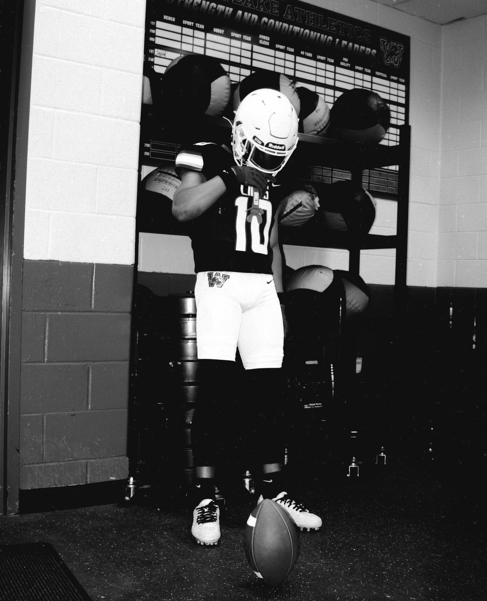 Game Day @ The Lake‼️🥶🦁

CLUSTER NIGHT

vs Roswell HS

7:30 PM

Ticket Link: gofan.co/event/4487304?…

#ALLIN