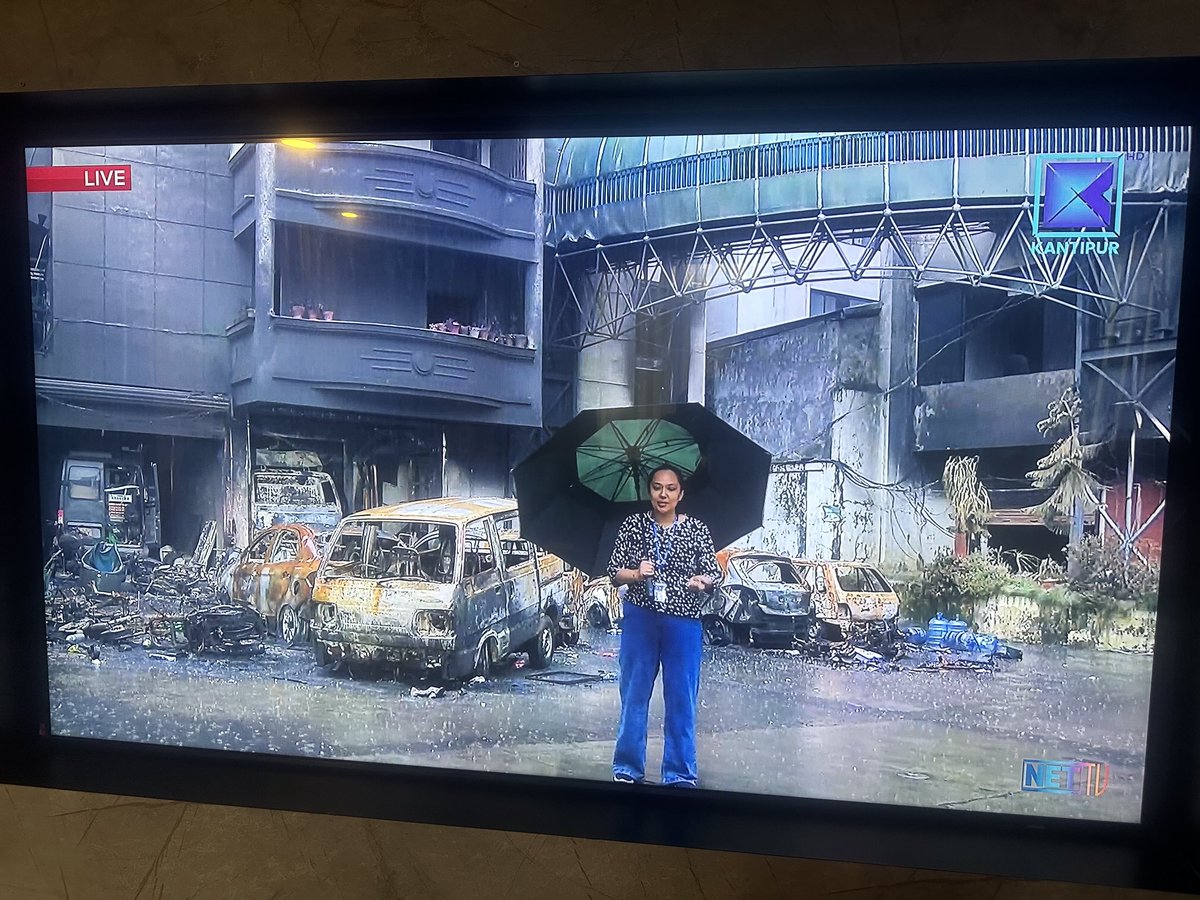 .⁦<a href="/KantipurTVHD/">Kantipur TV HD</a>⁩ 
Back in screen after 72 hours
आँधीबेहरी होस् वा सन्नाटा,
पत्रकारिता निरन्तर रहिरहन्छ।
पत्रकारिता किनाराको मात्र साक्षी होइन,
इतिहासको भेलसँगै बग्ने यात्री हो।
भेलसँगै यसको यात्रा अविराम जारी रहन्छ।