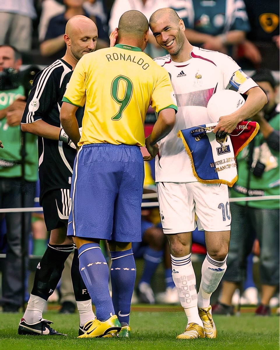 Football Pictures That Go Hard (@hardfootypix) on Twitter photo 