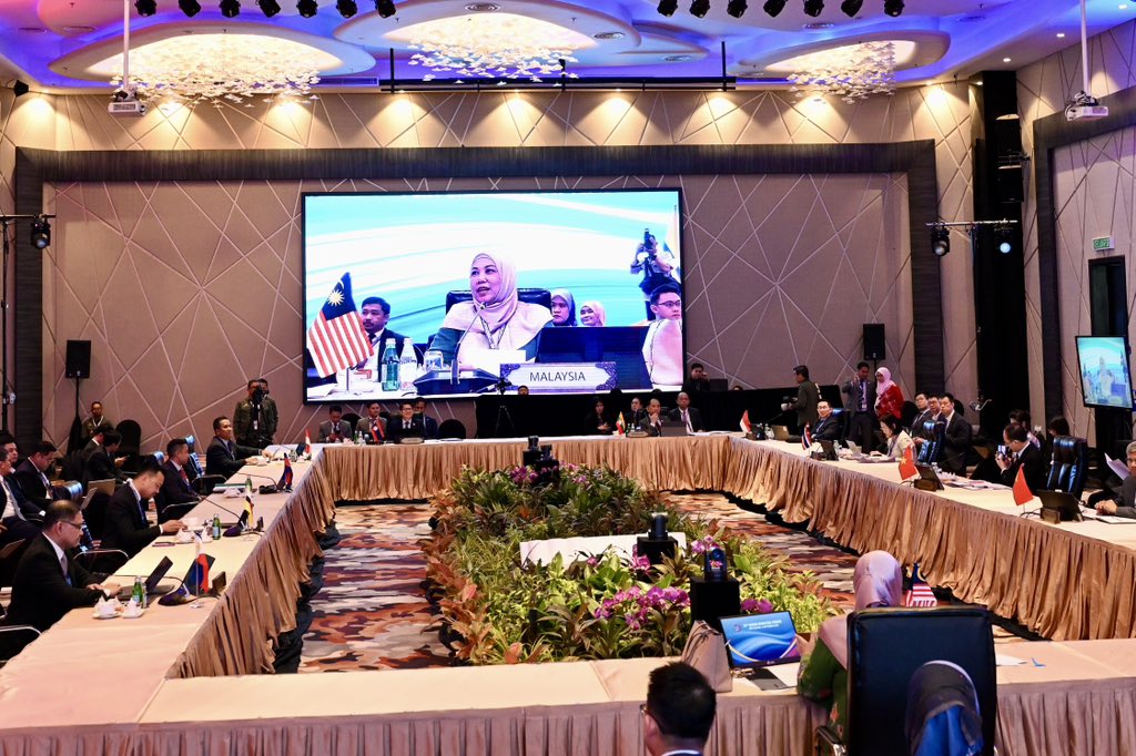 ASEAN's tweet photo. On 11 September 2025, the 15th ASEAN Maritime Forum convened in Port Dickson, Malaysia, where ASEAN Member States exchanged views on maritime issues and how to advance maritime cooperation in ASEAN. The Meeting was attended by ASEAN SOM Leaders or their representatives and the Deputy Secretary-General of ASEAN for the ASEAN Political-Security Community. Timor-Leste attended as Observer. 

Photos credit: Ministry of Foreign Affairs of Malaysia