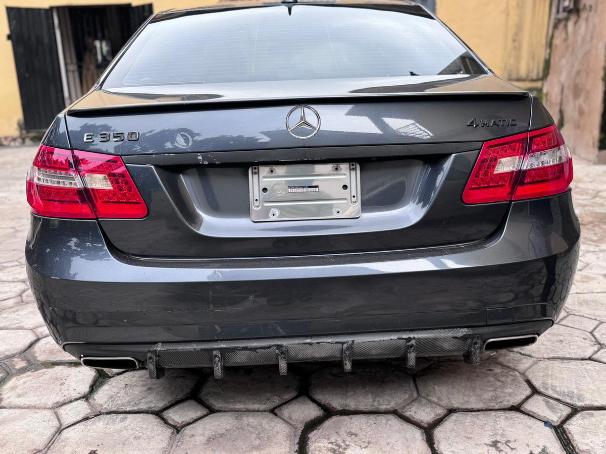 self_cursh's tweet photo. @Carsnationn Mercedes benz e 350 4matic 2013 
Price :18.5M
Location: Lagos https://t.co/2Si2RKE3uP
