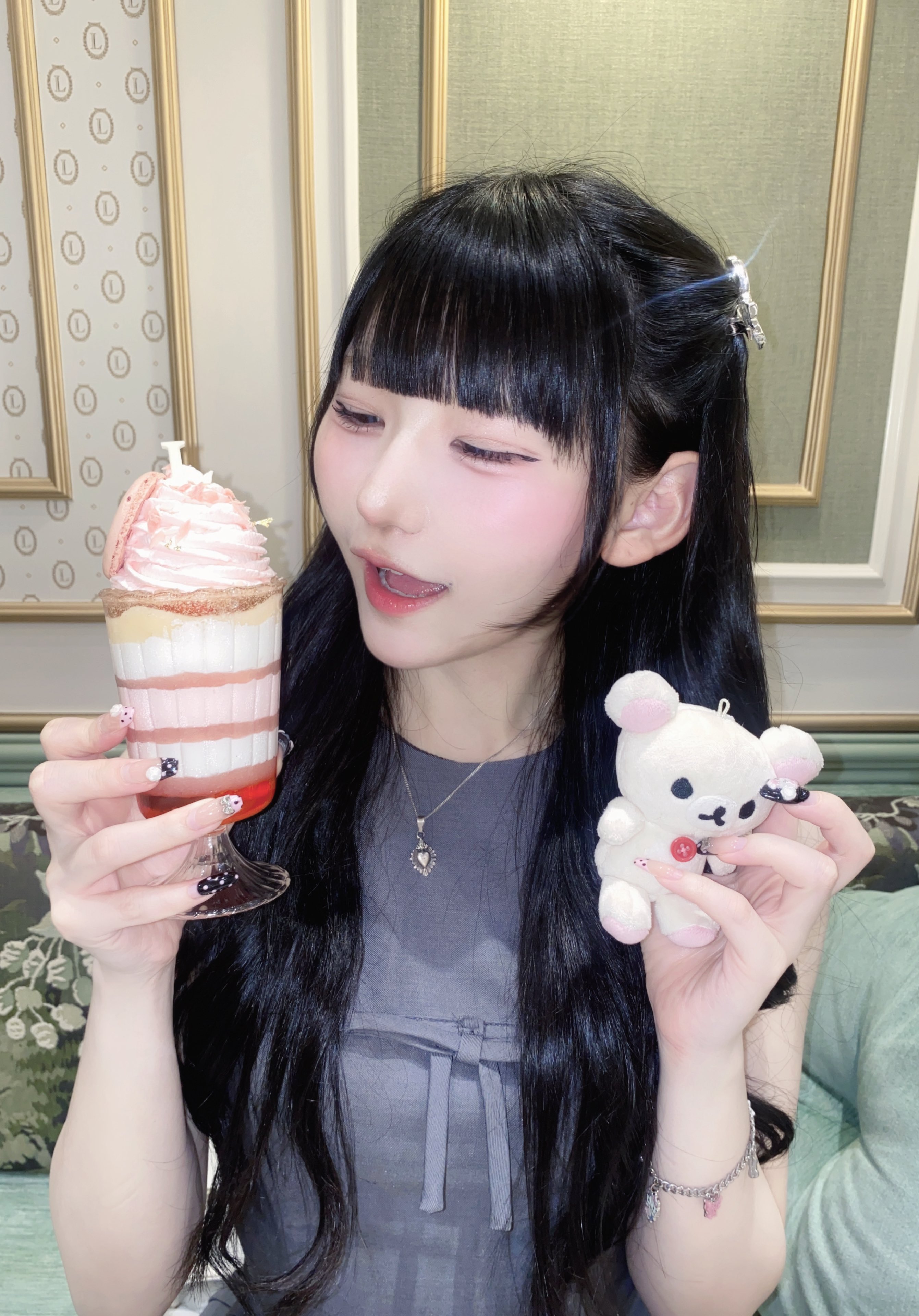 ももかページ ももか 🐣 Dxic2k 🐶❣ -「 唯一のピンク色のファンタジー