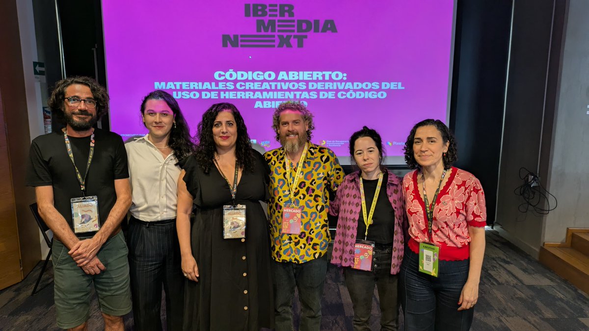 Código abierto: materiales creativos derivados del uso de herramientas de código abierto. IBERMEDIA NEXT en @pixelatl con Asdrúbal H. Rivera, '¿Hay algún muerto en la sala?', Lidia Luna, 'Catwalk' y Nicholas Paim da Silva, 'Lily &amp; Kyle'.