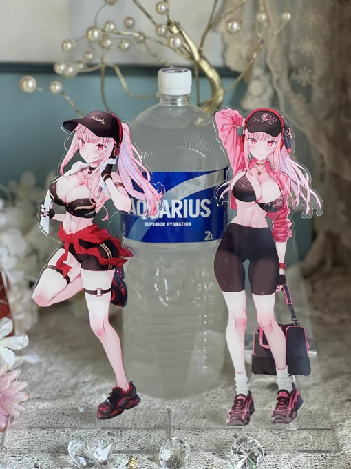 10月5日 ホロクル10thの配置は 【 L-17】まねきねこ です!! 新作はカリオペちゃんの お座りアクスタ(145mm 缶バッジ 2種 先日予約していたスポーティーなでかいアクスタ2種とマフラータオルも少し持っていける予定です! また実物の写真やお品書きアップします #ホロクル10th