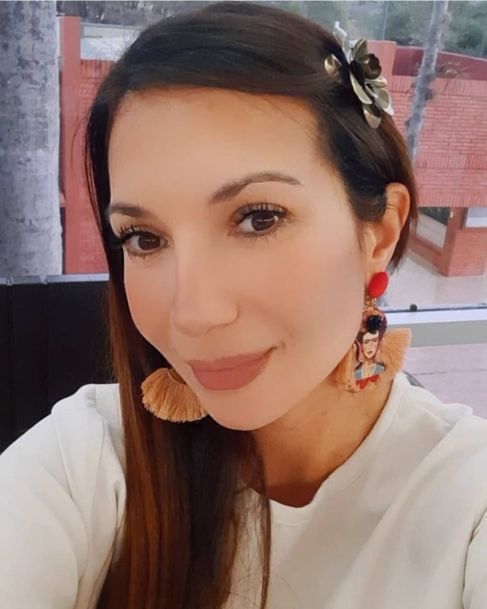 12/09/2025
Personal Permanente, Voluntario, Brigada Infantil y Juvenil del Cuerpo de Bomberos de la Universidad de Carabobo y municipio Naguanagua, felicita a la Prof. Melissa Matos de Saer (Desco UC), con motivo de su cumpleaños

<a href="/bomberuc/">Bomberos de la Universidad de Carabobo</a> 
Disciplina, Estudio, Abnegación