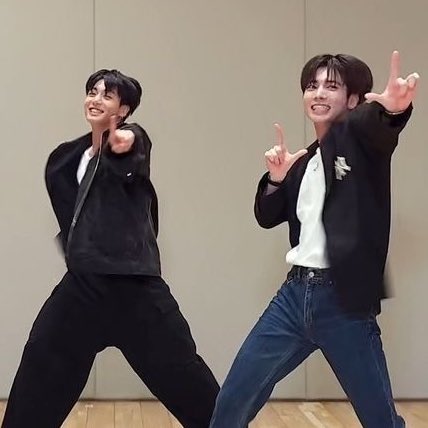 ละจีมินบอกตั้งแต่ตอนทีเร้กยังเปนลุกเจี้ยบเลยว่าจองกุกกับคังแทนคล้ายกันมาก ซึ่ง