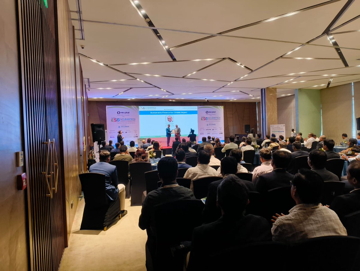 A glimpse of our team engaging in insightful conversations with industry leaders at the ESG &amp; Cleantech Summit &amp; Awards 2025!

From exchanging ideas to exploring collaborations, every interaction brought us one step closer to a cleaner, greener future. 🌍💚
