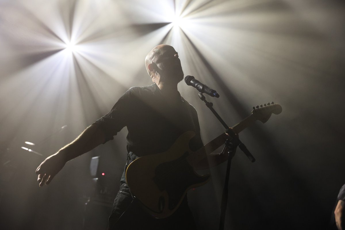 🤘El Catalunya Triomfant va reunir ahir unes 1.200 persones en la gran diada del mètal català al Paral·lel 62 amb Assot, <a href="/Siroll_metal/">Siroll</a>, Bocc, Udol, <a href="/Vidresalasang/">Vidres a la Sang</a> i <a href="/osserpband/">Ó)))sserp</a>.

✍️<a href="/Ovelitus/">Sergi Núñez</a> 
📸 <a href="/DaniMorellC/">𝕯𝖆𝖓𝖎 𝕸𝖔𝖗𝖊𝖑𝖑 ⚔️</a> 
enderrock.cat/noticia/30132/…