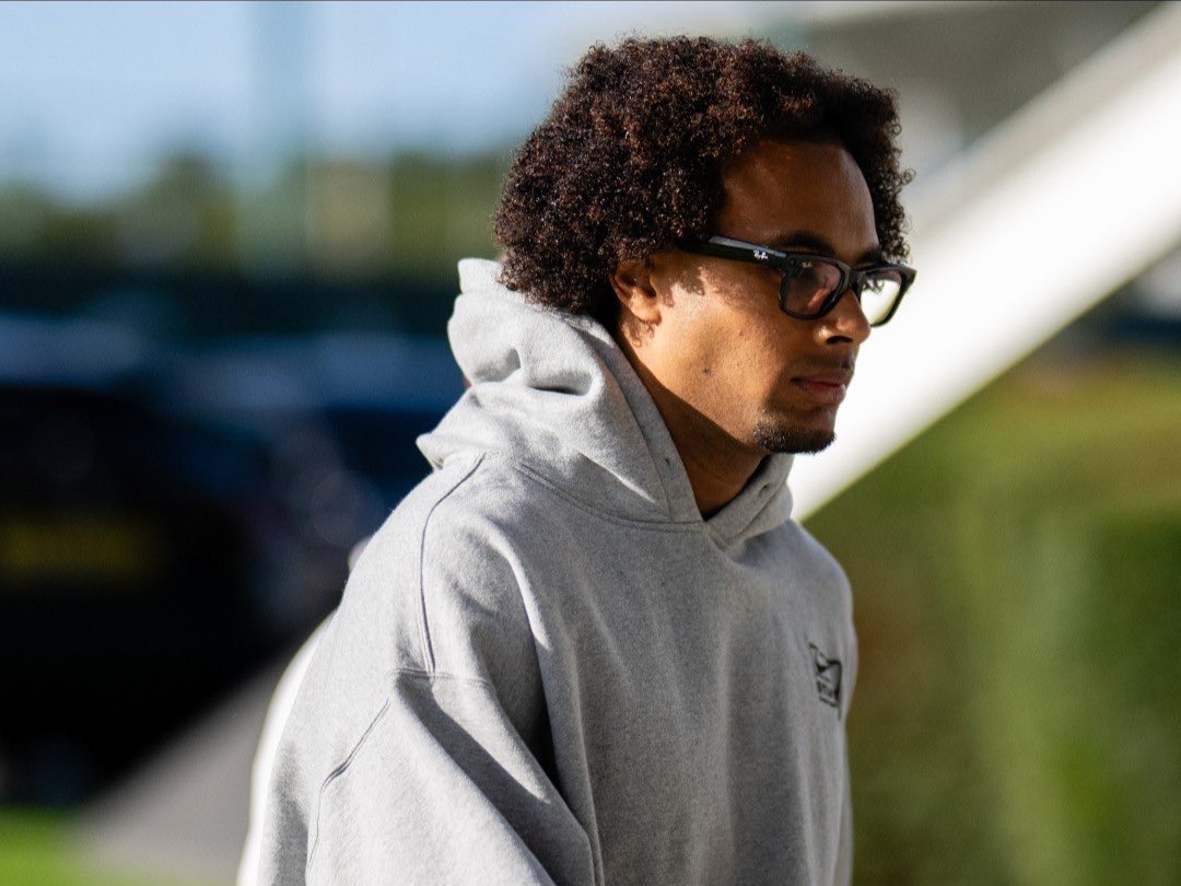 📸 The players are back at Carrington 😍 #MUFC
