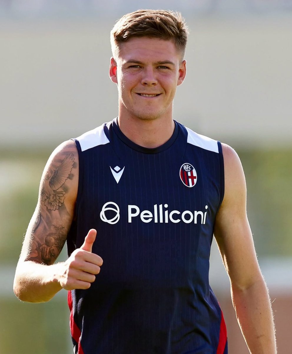 ❌️ Emil #Holm anche oggi si è allenato a parte e non sarà a disposizione per #MilanBologna di domenica.

Sulla fascia destra partirà #Zortea, con #DeSilvestri eventualmente pronto a subentrare.