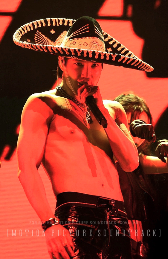 AboutMusicYT's tweet photo. EXO's Kai is hot in Mexico. https://t.co/JeY5cX5W1c