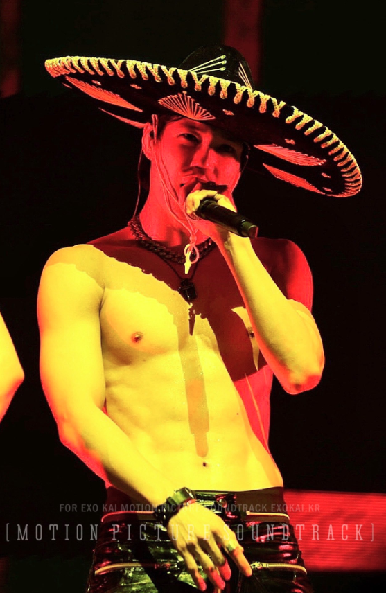 AboutMusicYT's tweet photo. EXO's Kai is hot in Mexico. https://t.co/JeY5cX5W1c