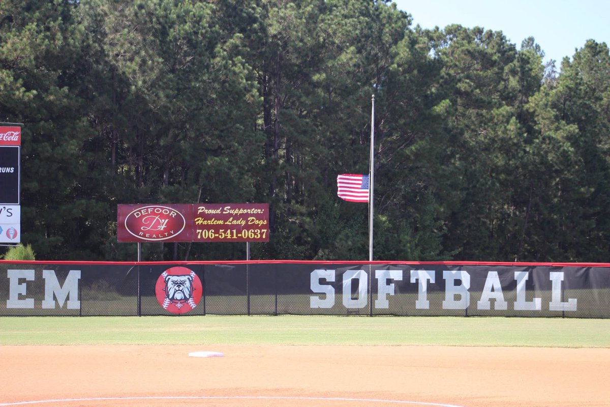 Harlem High Softball tweet media