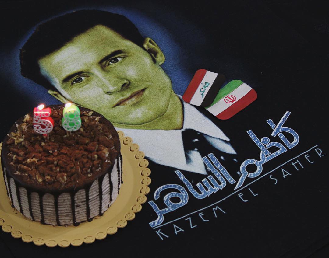 #ميلاد_كاظم_الساهر 
🎊😍🫶🏻💙🫰🏻🎉
September 12, World “KADIM ALSAHIR” day

It's been 10 years since this photo... and 28 years since the day I became a fan of this Great MAN🫰🏻
HAPPY BIRTHDAY <a href="/KadimAlSahirORG/">كاظم الساهر  Kadim Al Sahir</a> 🫶🏻

من عرب نیستم اما امروز تولد ۶۸سالگی خواننده مورد علاقمه 💙😍🫶🏻🫰🏻