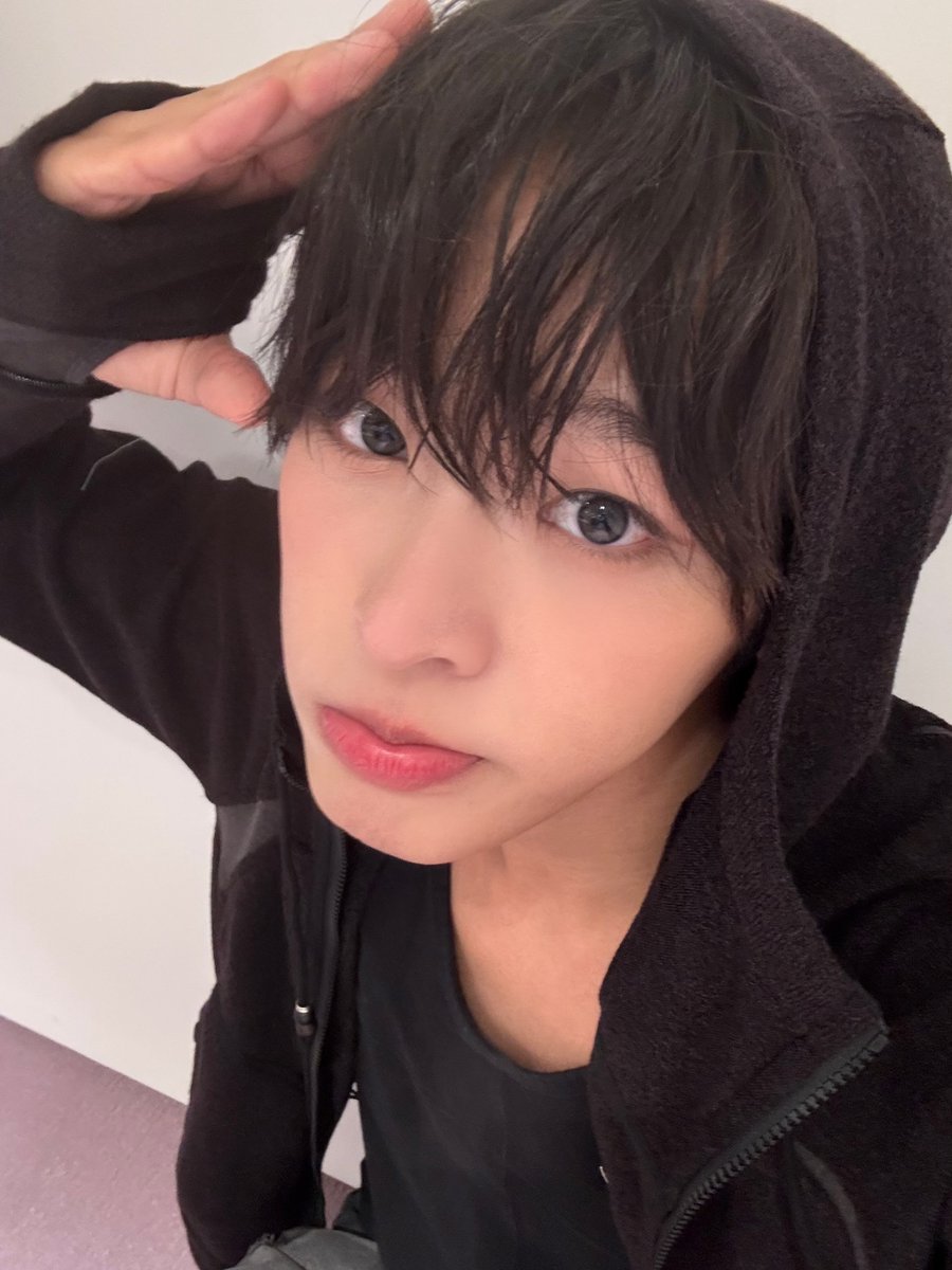 628media's tweet photo. 250912 20:39 KST
🐈‍⬛📸 https://t.co/9bQmGv2h5C