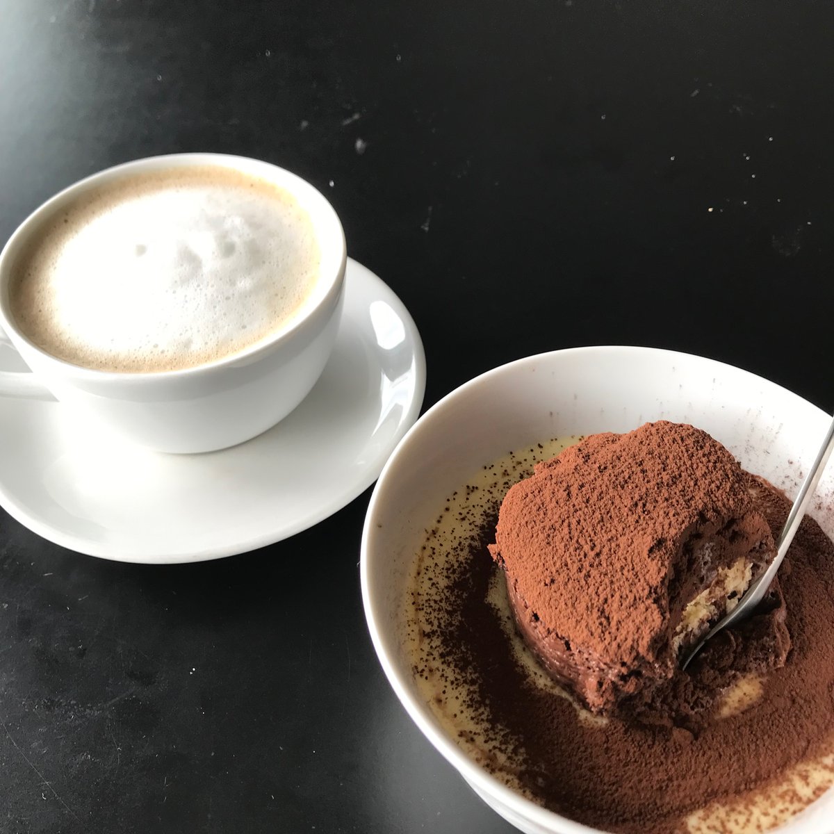 Mittagsmahl nach 2 km 🏊‍♂️
Rahmgulasch mit Farfalle, 
Nachtisch Schokomousse an Vanillepuding , mit Café au Lait,
Rest Mineralwasser
<a href="/pulpo404/">pulpo404</a> <a href="/FPflaumenbaum/">fritzchenpflaumenbaum</a>