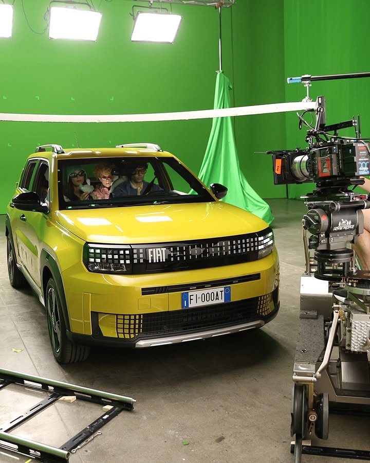 FIAT_UK's tweet image. Who’s managed to see the Grande Panda at one of our Preview ​Events?​
​
If you haven’t yet, now is your chance! ​

Book your preview by visiting here: vip-event.fiat.co.uk

#FiatUK #GrandePanda #PreviewEvent