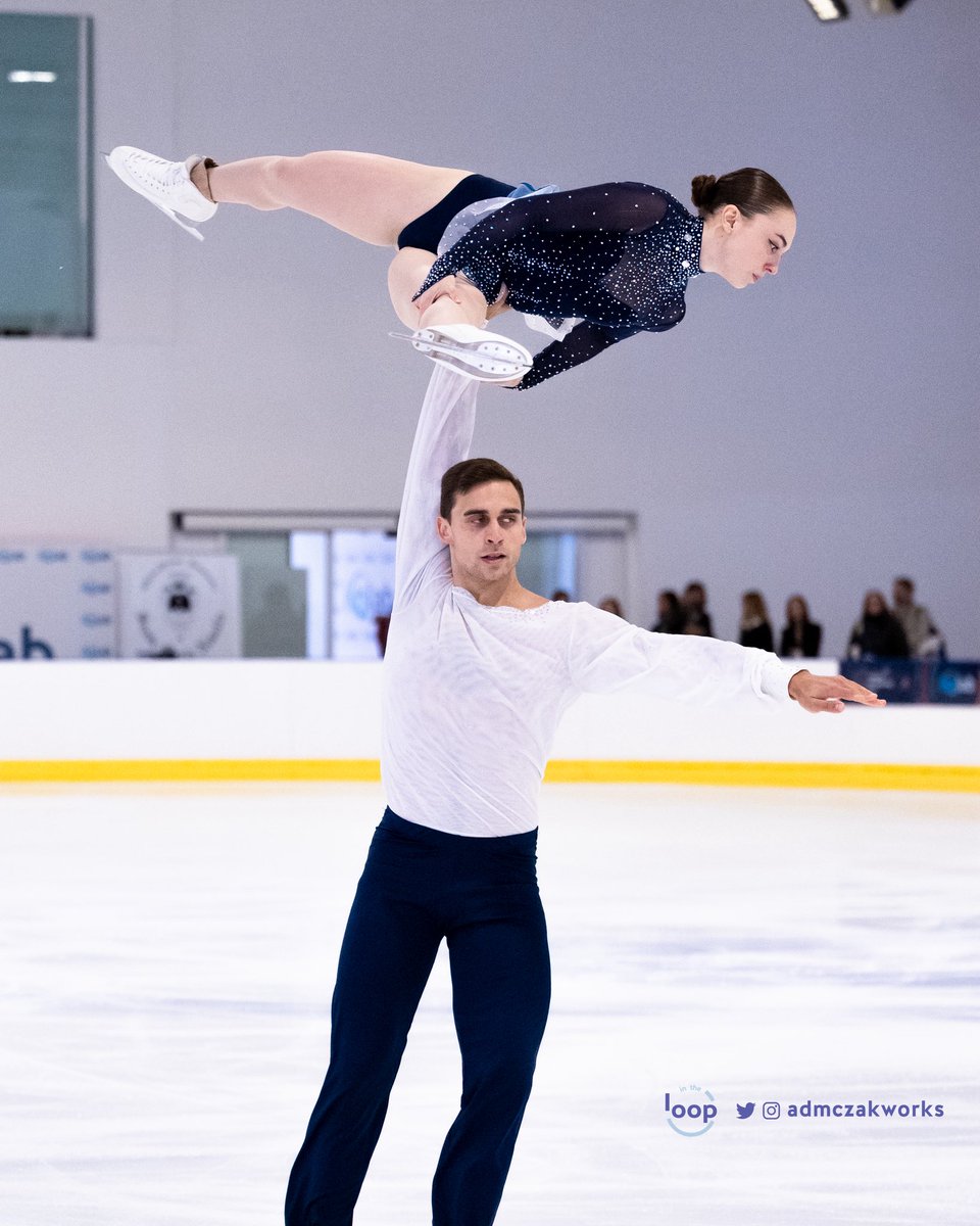 InTheLoPodcast's tweet photo. #AnnaValesi / #MartinBidar 🇨🇿 are currently in third place after the short program at Lombardia Trophy! They score a 58.10 ✨ https://t.co/NUka1YSsLF