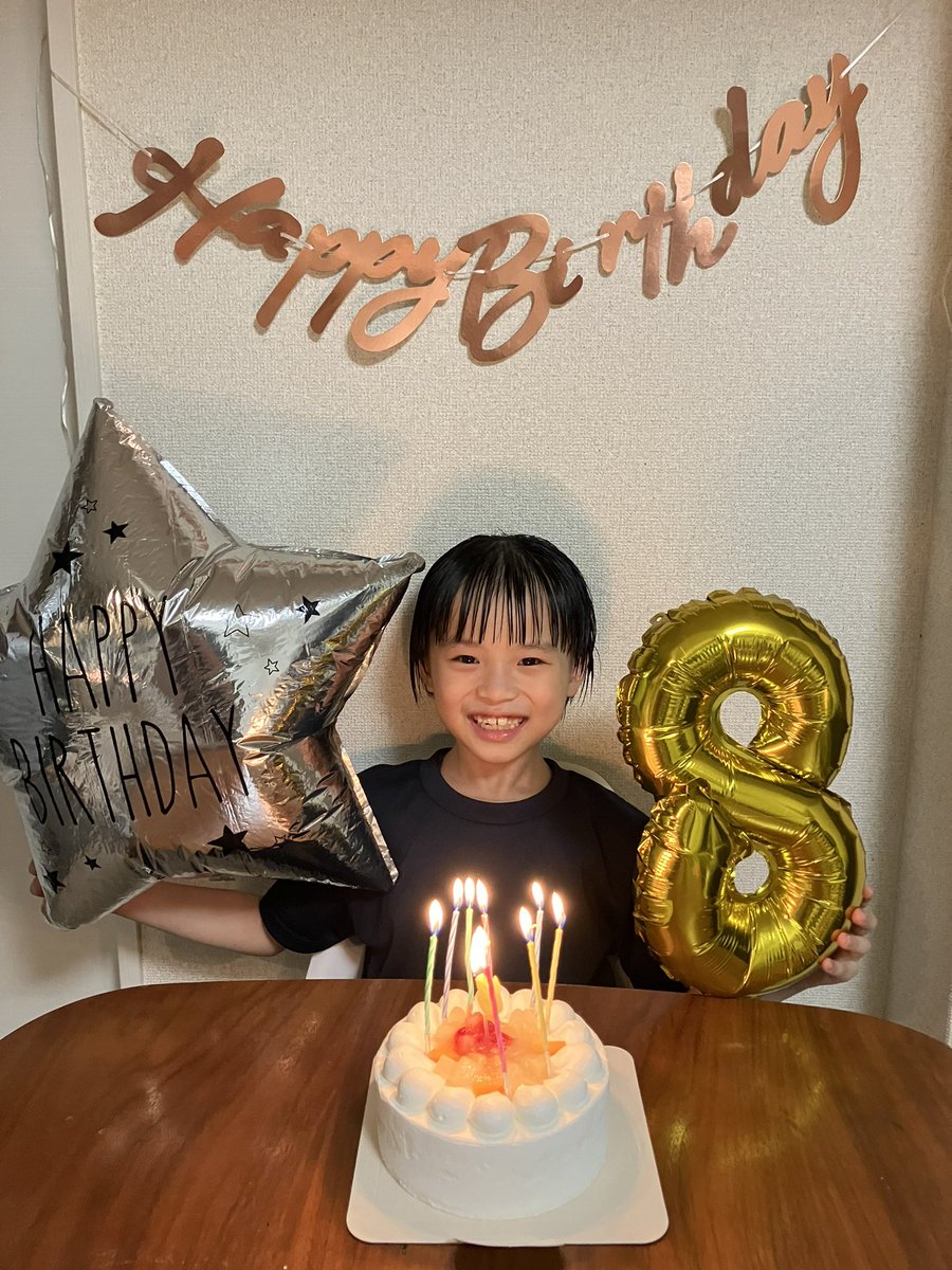 Hayato_Namikawa's tweet photo. 9月12日
8歳になりました🎂🎉 https://t.co/fpEGqmZ7TE