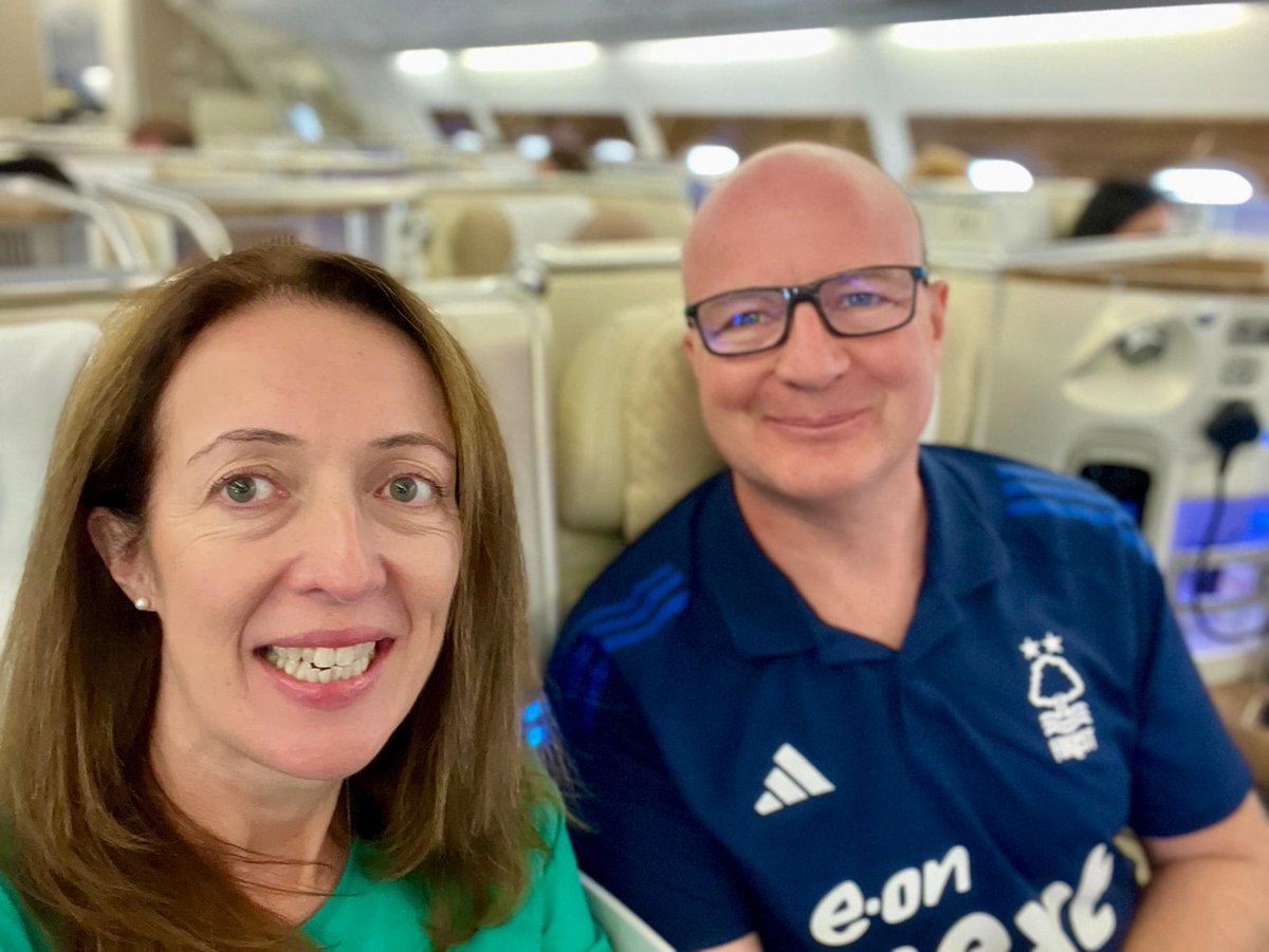 📢 Our CEO &amp; CPPO are off to Australia (15–19 Sept) for our investor roadshow!
📊 H1 FY2025 results
🚀 Growth initiatives
🎯 Telehealth strategy
📄 Presentation: lnkd.in/eTKcXmuJ
✈️ Safe travels, Laura &amp; Andrew 🌏
#InvestorRelations #Telehealth #DigitalHealth #ASX #Growth