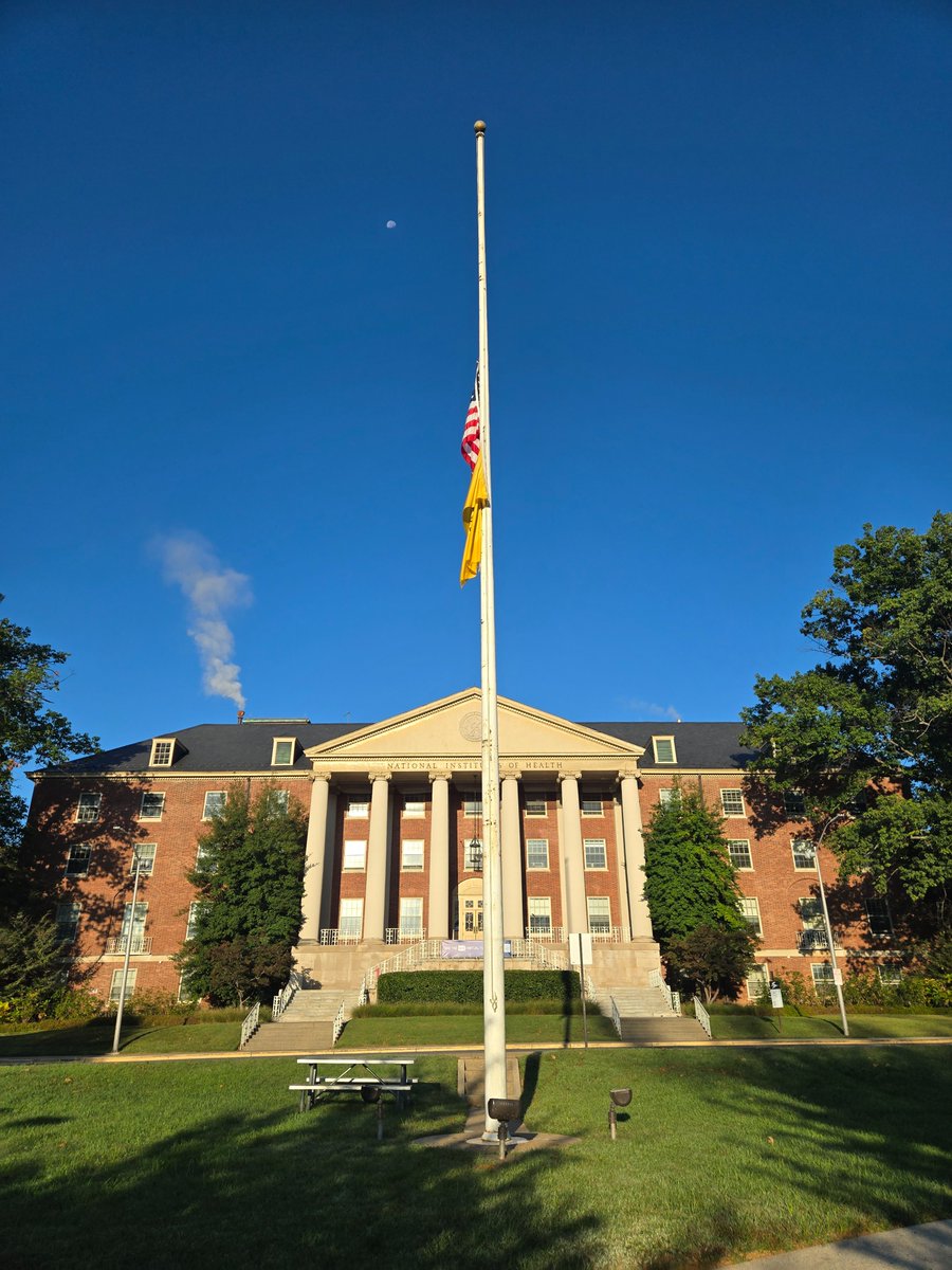 NIHDirector_Jay's tweet image. Flags at half mast at the @nih to honor Charlie Kirk.