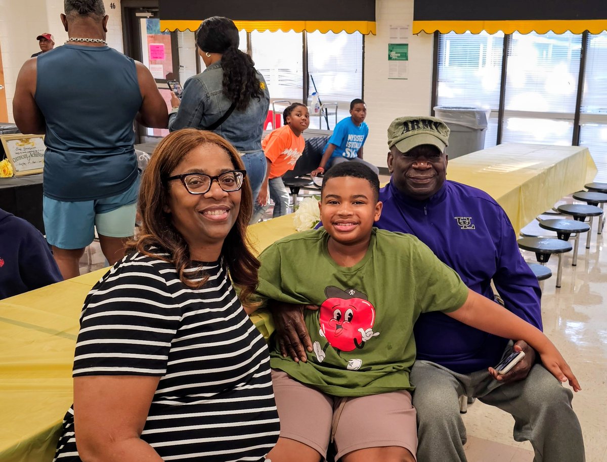 D.L. Sims Elementary tweet media