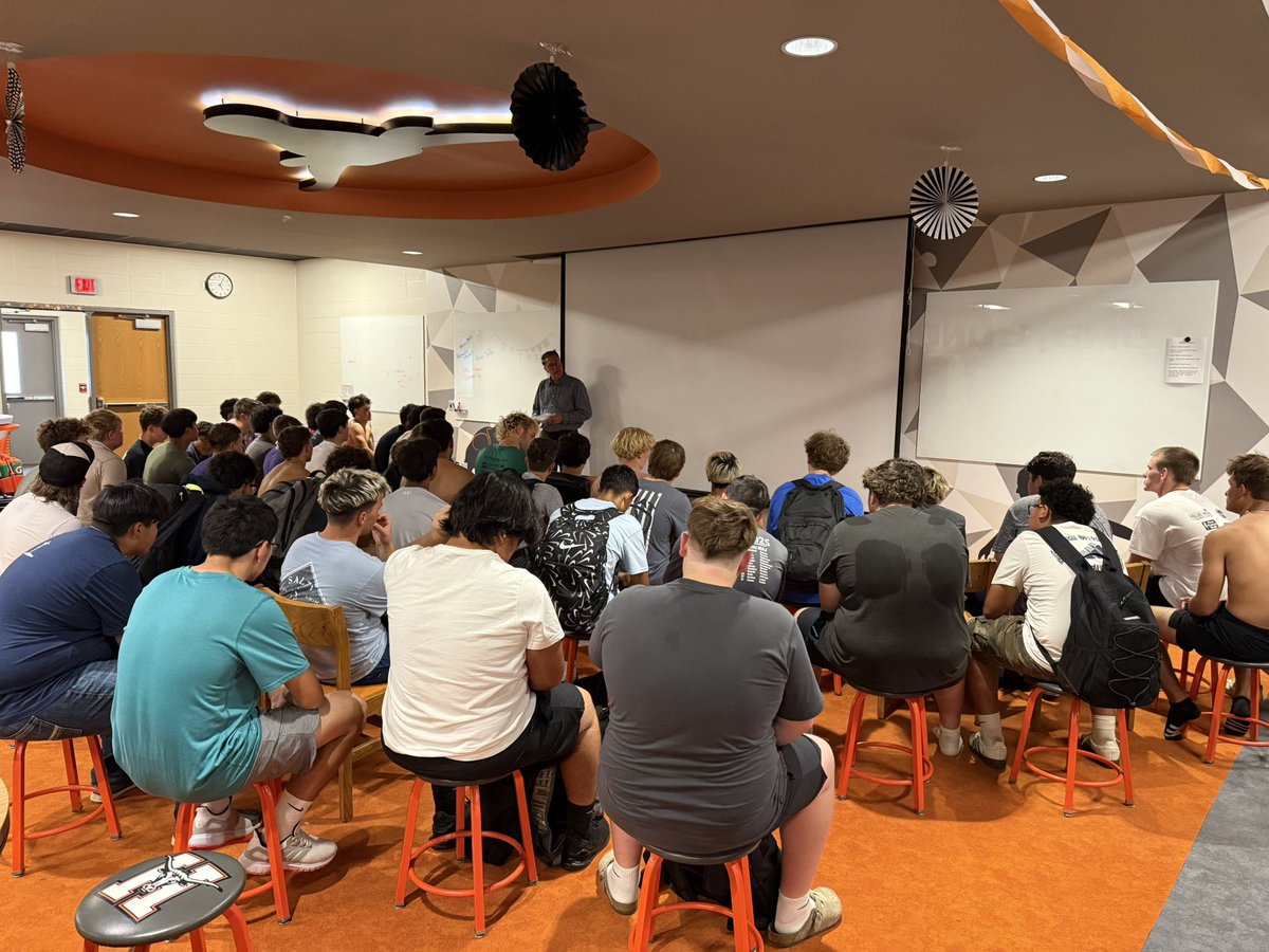 We had our first guest speaker of the year! Thank you to Holcomb coaching legend Dave Novack ￼for providing a message to our kids! #HornsUp