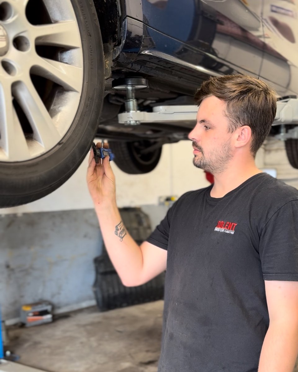 WinchMotorGroup's tweet image. 🌧️ The September showers have arrived – is your ride ready? Book in for a full service and make sure your vehicle is prepped for the colder months ahead. 🛠️

Book your service here 👉 ow.ly/wJsM50WQh8p

#VehicleCheck #RideSafe #SeptemberShowers #WinchesterMotorGroup #Solent