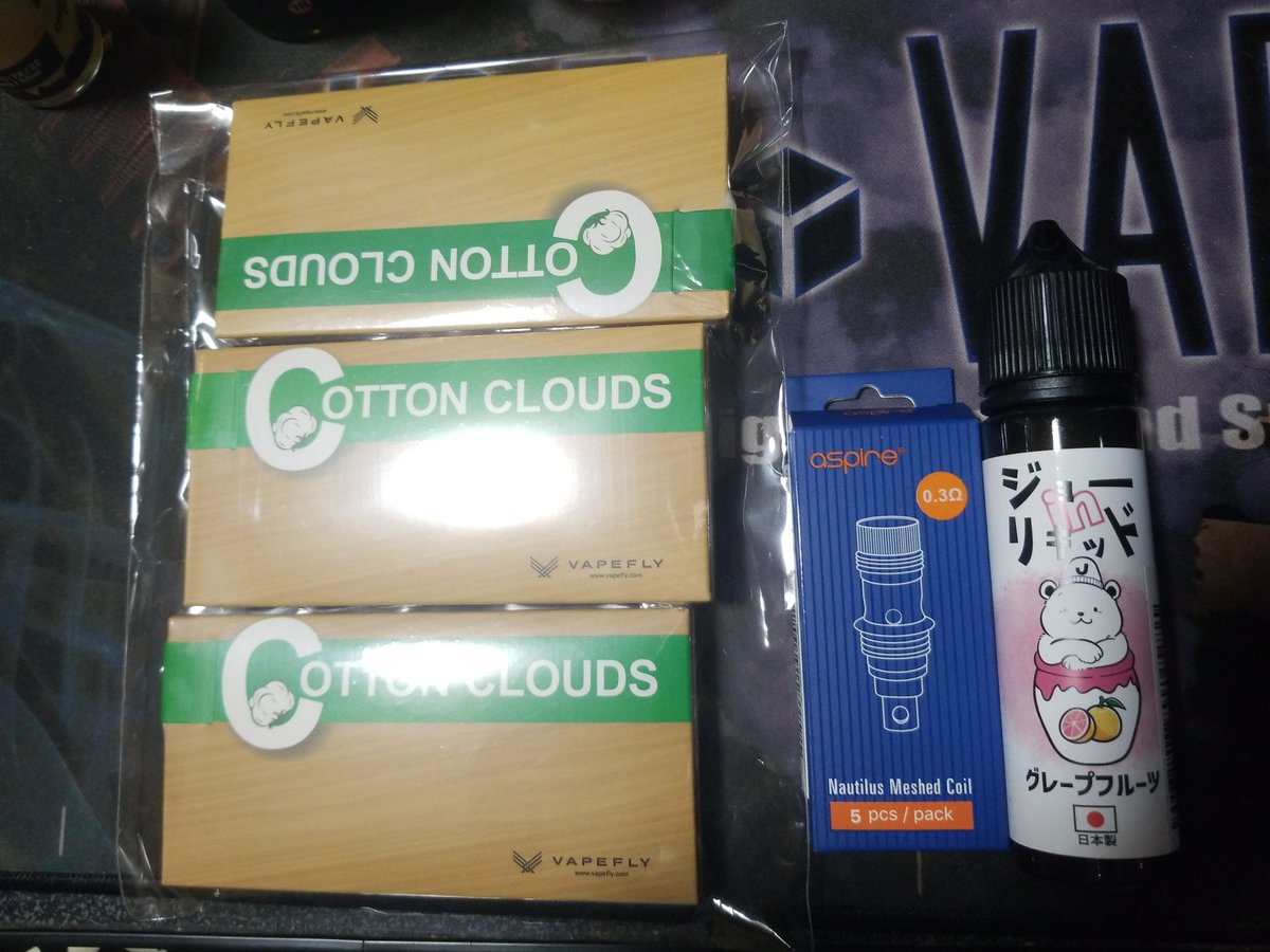fresh_apple1202's tweet photo. 忙しくて投稿できてなかった

フレキチとAmazonで購入したもの

#VAPE https://t.co/lwY47SLGuH
