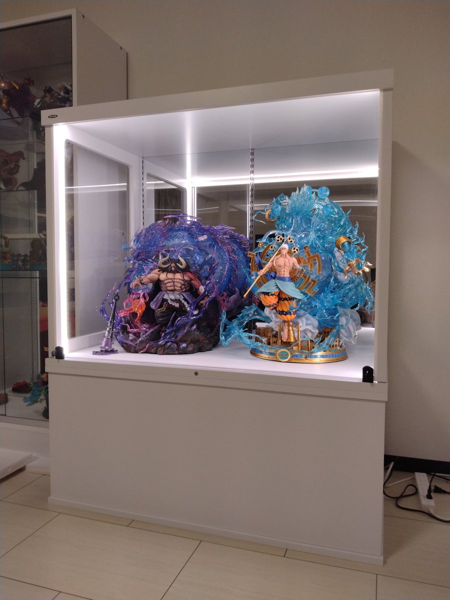 zaruba1128's tweet photo. POPカイドウに×JacKsDo台座
より迫力が増しました。
最強生物!
Jimeiエネルも入れて豪華になりました。
これだけのサイズが入るメガコレクションラック最高です☺
#ワンピース
#フィギュア
#POP
#JAJAN
#JacKsDo
#ONEPIECE https://t.co/hRsq3Pv9Zj