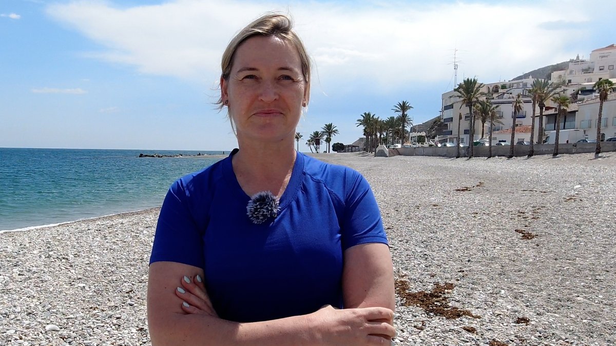 En #LosRepobladores 🌱

Mirela Timofte dejó Rumanía en 2005 para empezar una nueva vida en Castell de Ferro. Aunque estudió Derecho en su país, aquí encontró su futuro en la agricultura trabajando sus propios invernaderos🌿

👉 Este domingo a las 12:13h en <a href="/canalsur/">CanalSur</a> 
<a href="/AytoCastell/">Ayuntamiento de Gualchos Castell de Ferro</a>