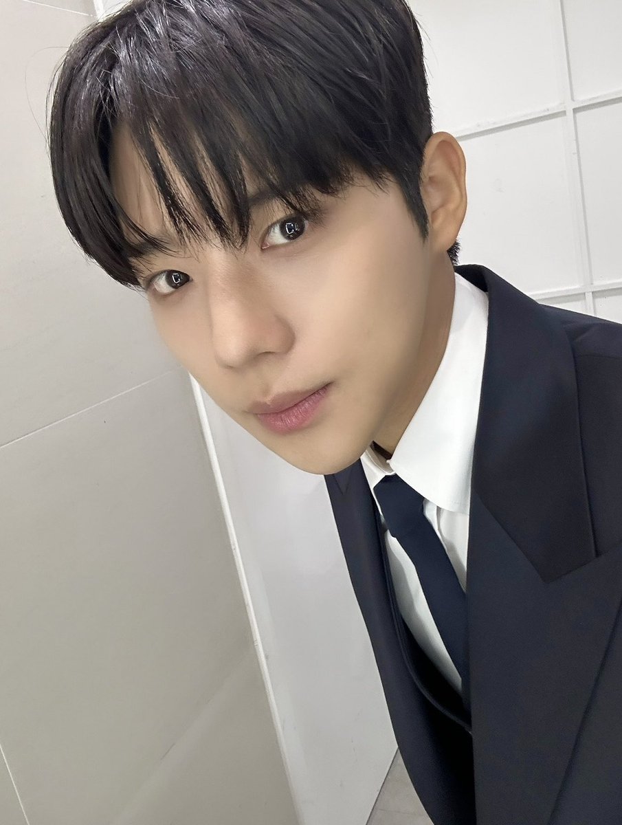 KBSMusicBank tweet picture
