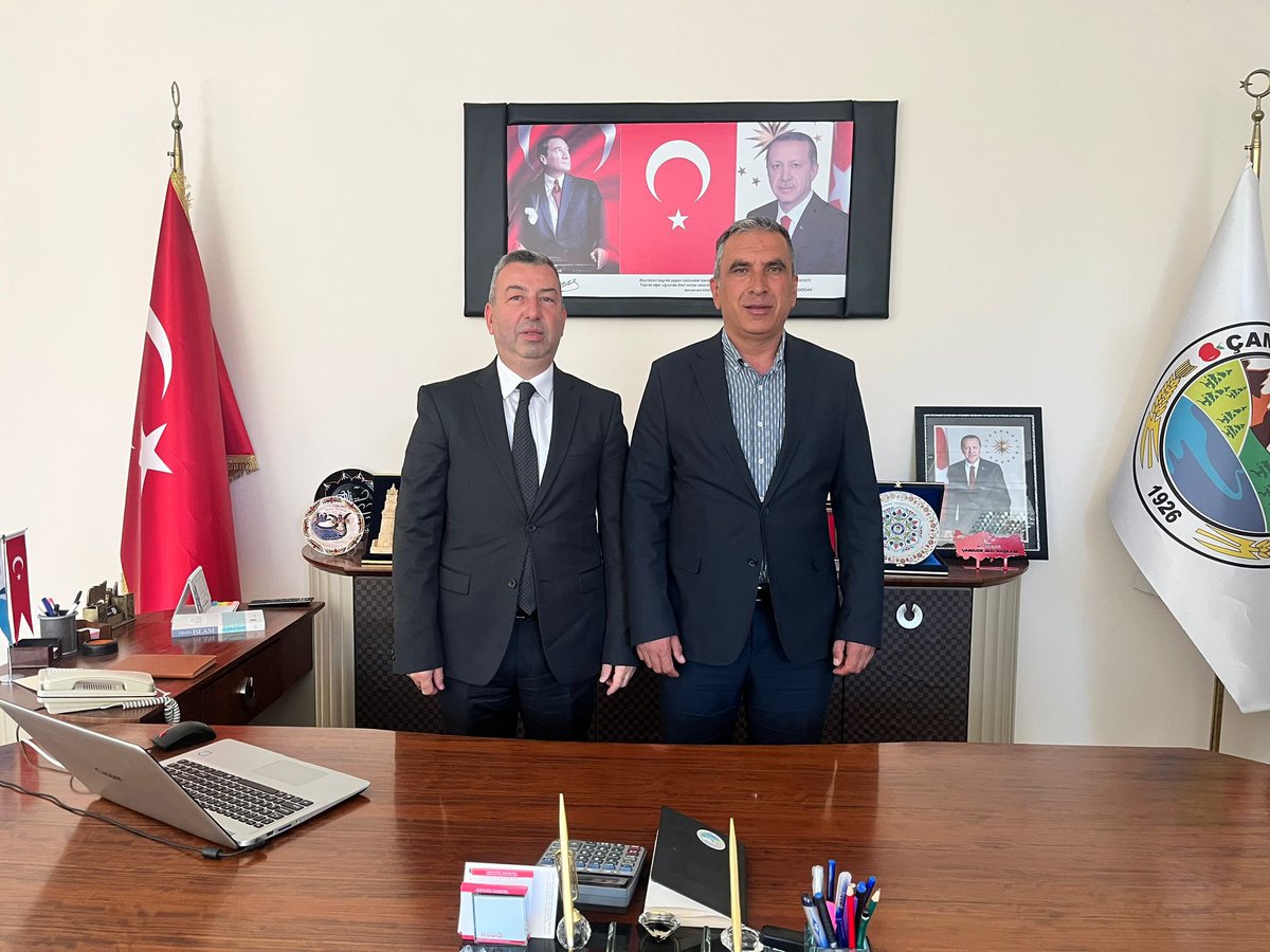 EkremGorceker's tweet photo. 📍Niğde

#Niğde’mizin Çamardı ilçemizde belediyemizi ziyaret ettik.

Hizmet ve eser belediyeciliği anlayışımız doğrultusunda yürütülen çalışmalar ile yeni dönemde hayata geçirilecek projeler üzerine istişarelerde bulunduk.

Misafirperverliği için Çamardı Belediye Başkanımız @alipinar51 ve ekibine teşekkür ediyorum.