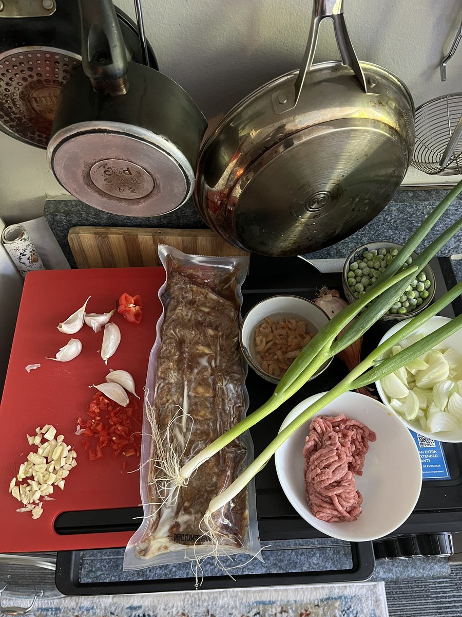 Agent99c's tweet image. Happy Friday pork ribs fried rice #friday #pork #foodfriday #eat