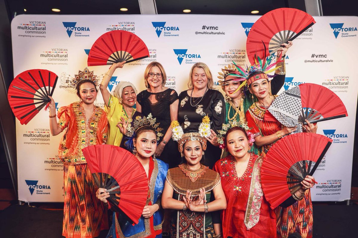 The_Indian_Sun's tweet image. 🤝#Victoria unveiled a new #multicultural policy to strengthen social cohesion.🏛️It includes a statutory body, #MulticulturalVictoria, &amp;amp; a $5m fund for community orgs.🌏Museum funding also boosted to promote cultural understanding.🌟 #TheIndianSun

🔗 wp.me/p7ADtX-rrQ