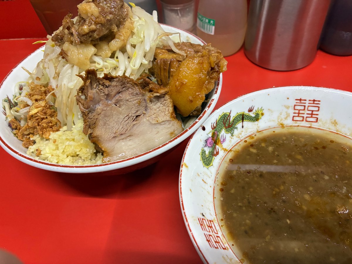 keshin_717's tweet photo. ラーメン二郎　京都
ブラックつけ麺
今夏ラストつけ麺という事で…
色々なつけ麺を堪能させてもらいました、どれも美味しかったな👍
ご馳走様でした🙏 https://t.co/PitBBvUaWj