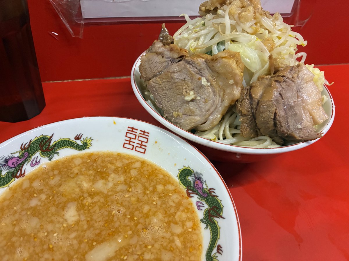 keshin_717's tweet photo. ラーメン二郎　京都
ブラックつけ麺
今夏ラストつけ麺という事で…
色々なつけ麺を堪能させてもらいました、どれも美味しかったな👍
ご馳走様でした🙏 https://t.co/PitBBvUaWj