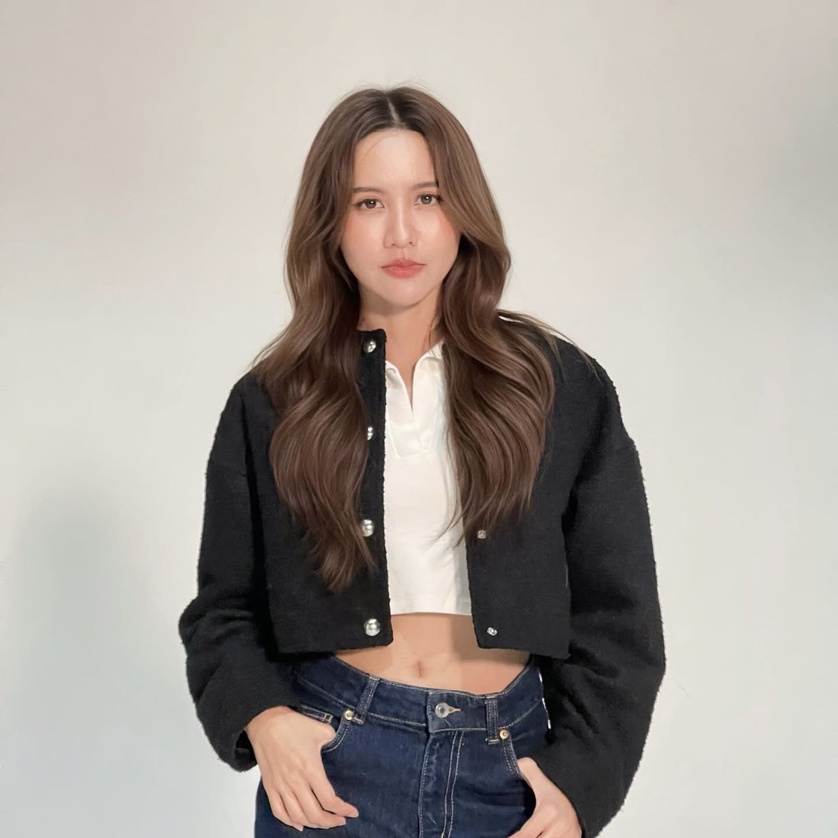 นายน้อยไฟ                                           น้ำหนึ่ง