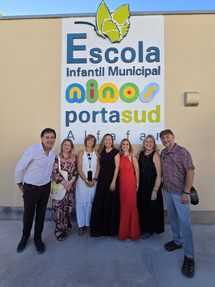 Miquel_R_C's tweet image. Ahir fou un dia especial per a l'escola infantil #Ninos d'#Alfafar: acte de reobertura d'un centre arrasat per la #DANA! Celebrant el ressorgiment, la resiliència, els suports rebuts... I l'esperit cooperatiu d'un projecte d'escola 💪🫂 #SomCooperativa @floridauni @AytoAlfafar
