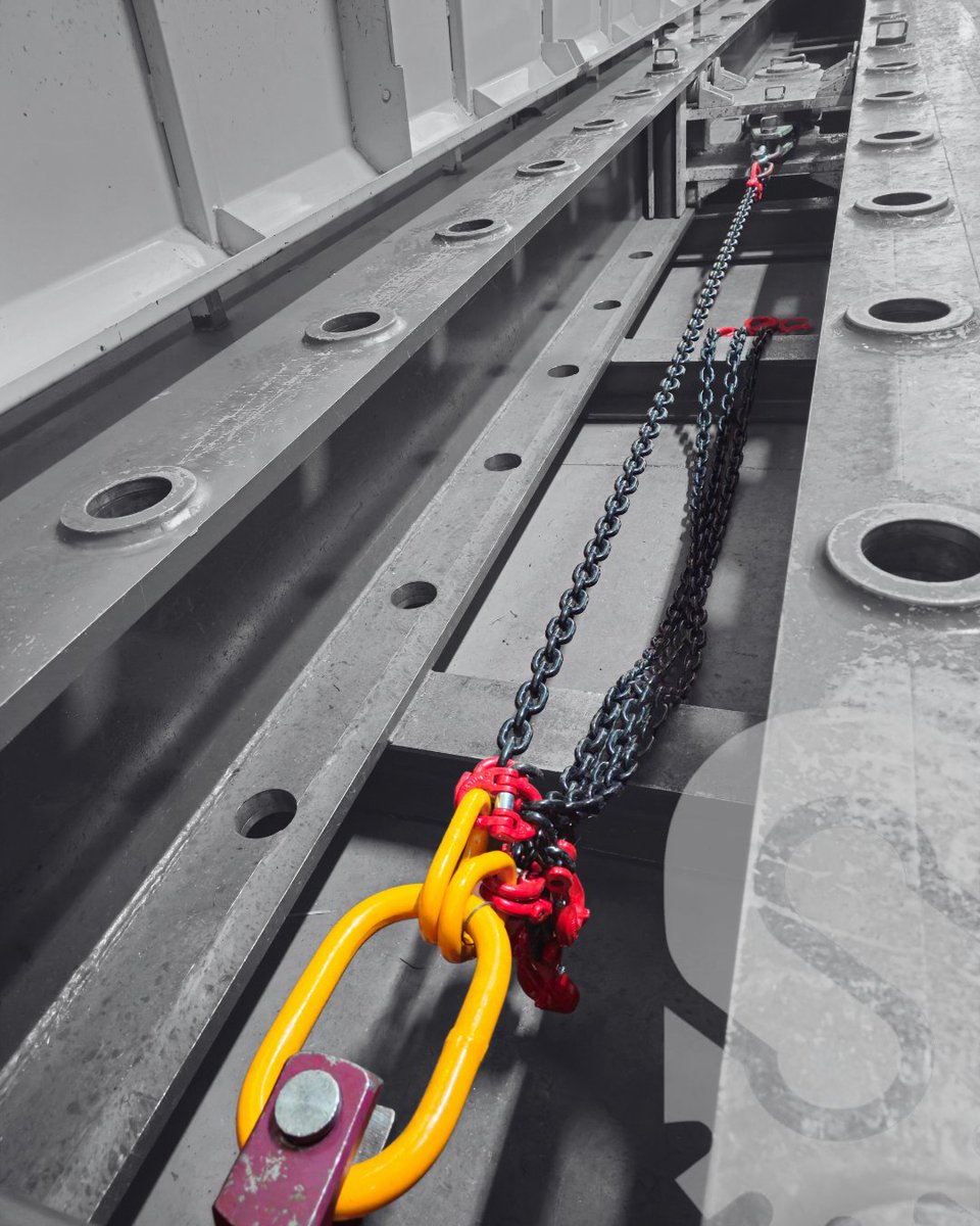 Zincir Sapanlar ⛓

Chain Slings ⛓

senolmakina.com

#şenolmakina #zincirsapan #zincir #yükkaldırma #kulevinç #yaldırmakaldırmaekipmanları #sanayi #ağıryükkaldırma #vinçekipmanları #crane #towercrane #chainsling #hook #liftingequipment #industrialtools #heavylifting