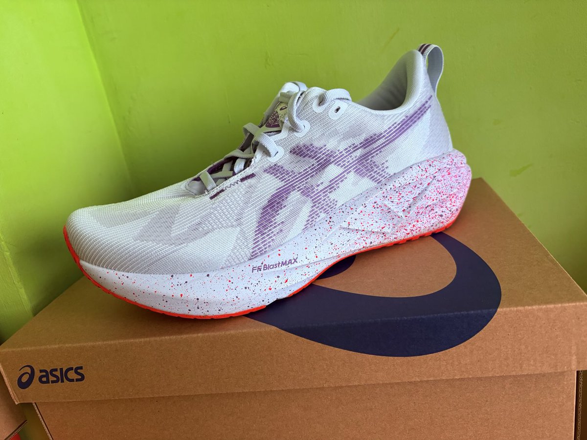 ⁦<a href="/ASICSspain/">ASICS España</a>⁩ ⁦<a href="/ASICSeurope/">ASICS Europe</a>⁩ Mis primeras Asics👈😃😃😃😃😃😃