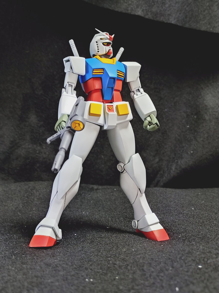 何とか形にしました。1/144G30th改修ガンダム。9/13、9/14にとりぎん文化会館で開催(アクシズてんちょう様主催)されるガンパク20に展示させて頂く予定です。堅苦しくない展示会ですのでお近くで時間のある方如何でしょうか？…来年は何とか永野メカで参加したいです。　#ガンパク　#ガンプラ