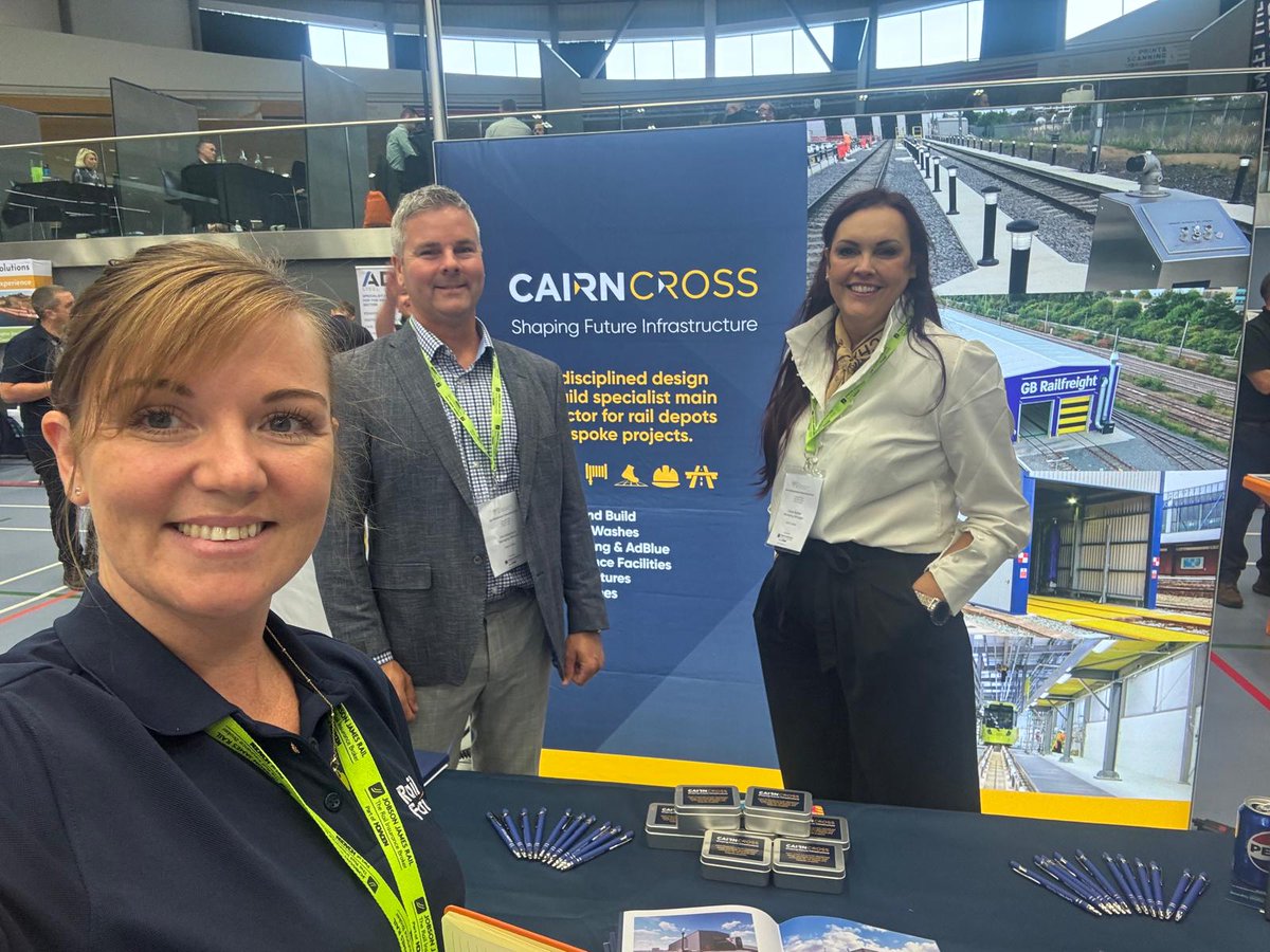 We had an amazing time at #RIN yesterday in Derby.
Thank you to everyone who came along to have a chat with us.
#RIN #Cairncross #rail #railinfrastructure #derbyarena <a href="/railforum_uk/">Rail Forum</a> <a href="/Clairebear075/">Claire wollaston</a>